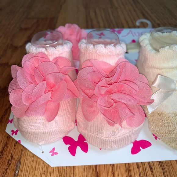 NWOT Ava & Olivia Bow Headbands and Sock Set - Picture 4 of 9